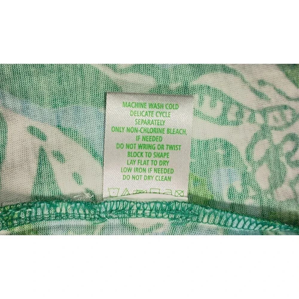 Lilly Pulitzer scoop neckline